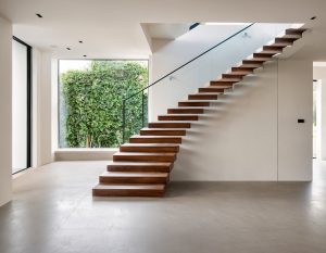 Cantilevered Stairs