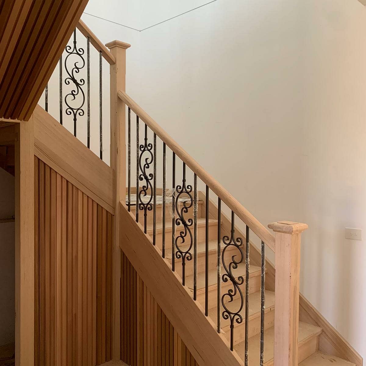 Balustrade lacework